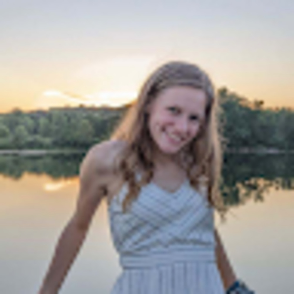 Meet your Posher, Kelly
